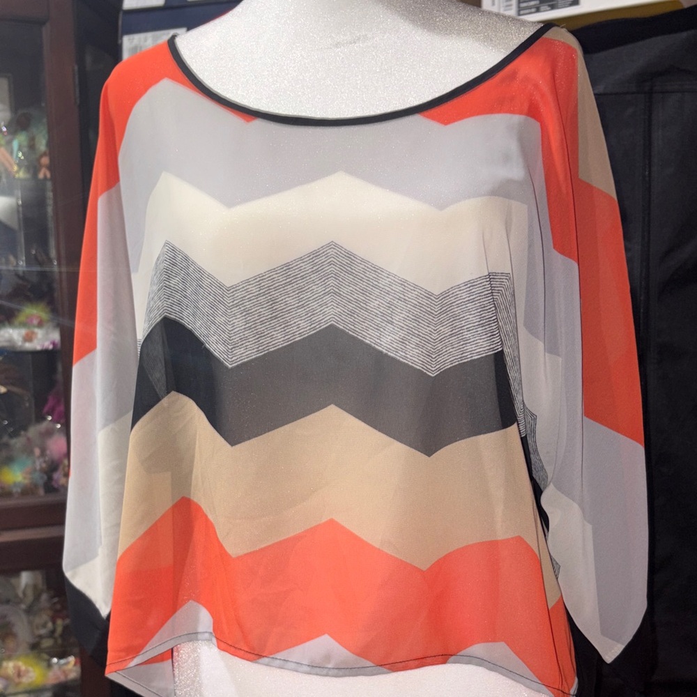 5c#Chevron Patterned Women's Top W size M multi color EUC piece price firm 25$